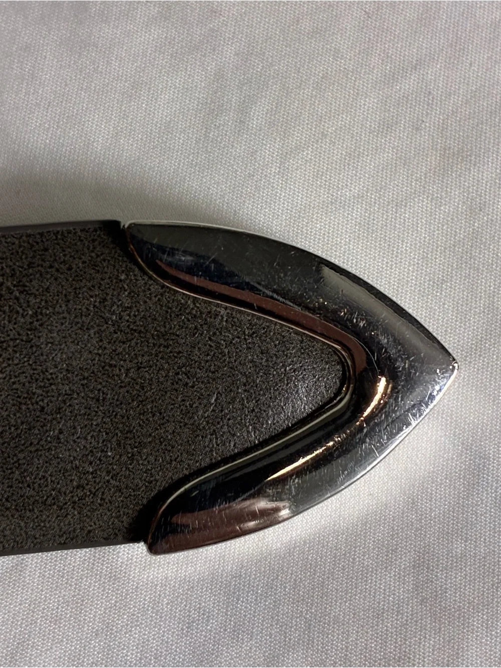 Womens belt Vince Camuto 40” long gray leather silver buckle plus triple ring